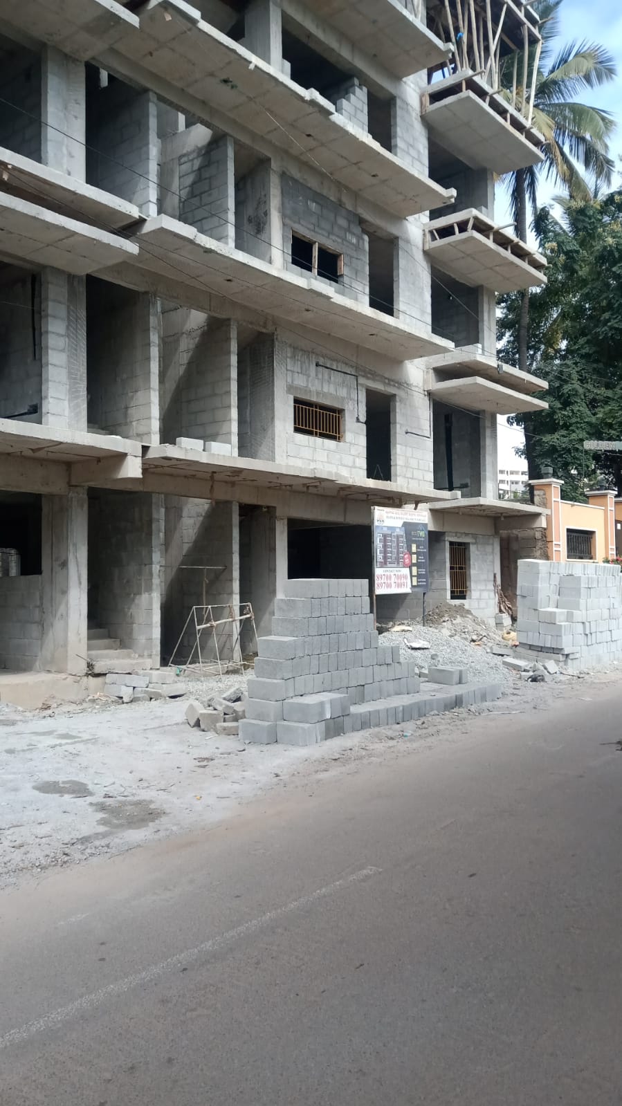 Under Construction Luxury Flats 2 & 3BHK For Sale in Kamadhenu Heights